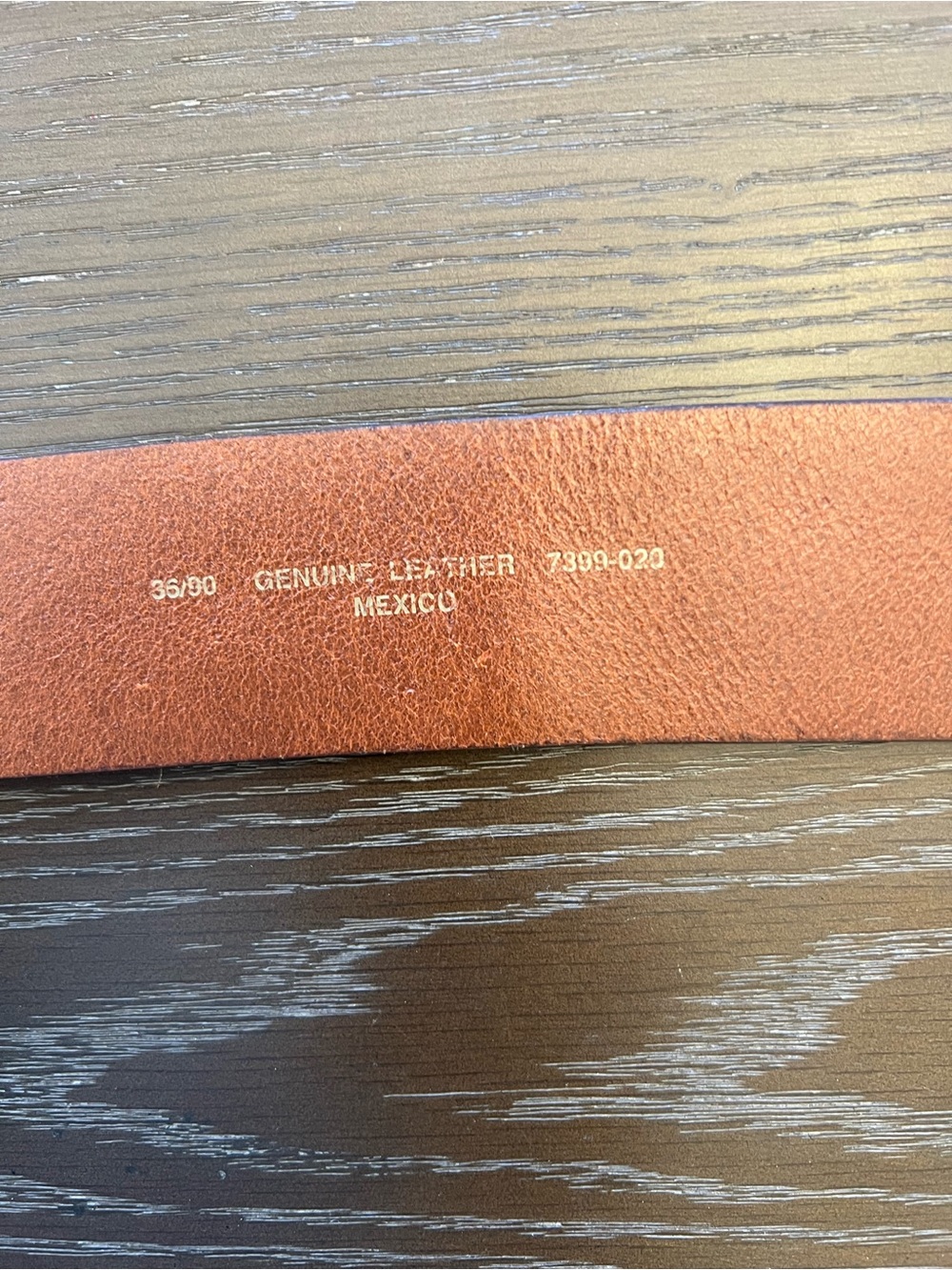 Carhartt Men's Leather Belt in Deep Burgundy Brown - Picture 2 of 3